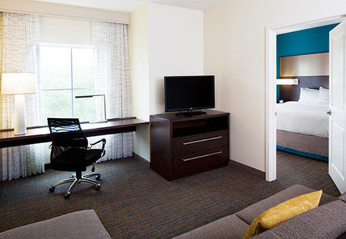 By Marriott Milwaukee West 3* Wauwatosa