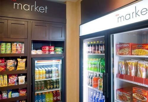 Hotel By Marriott Milwaukee West 3*